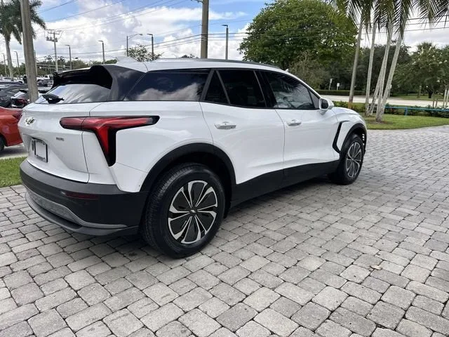 2024 Chevrolet Blazer EV LT photo 38