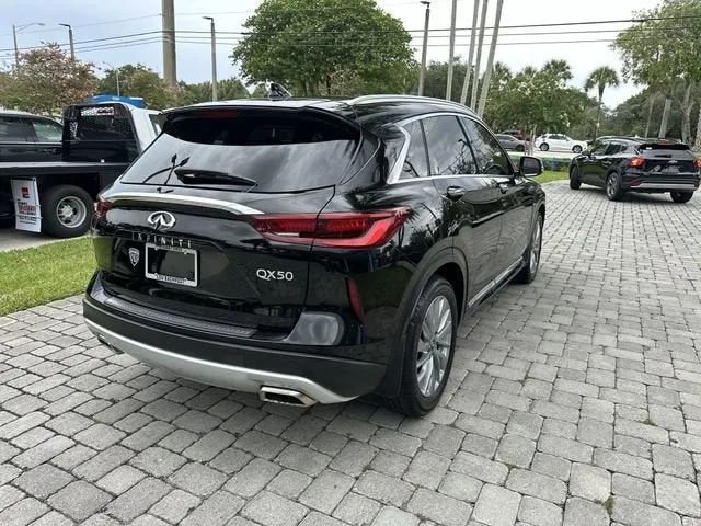 2023 INFINITI QX50 LUXE photo 34
