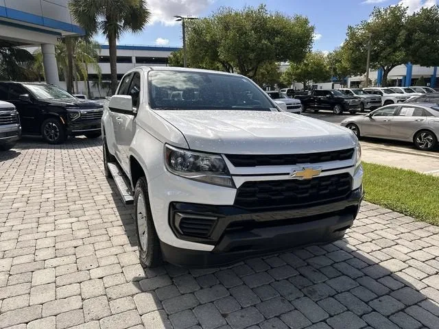 2022 Chevrolet Colorado 2WD LT photo 17
