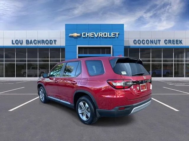 2024 Honda Pilot EX-L 7 Passenger photo 6