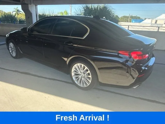 2023 BMW 5 Series 530i xDrive photo 17