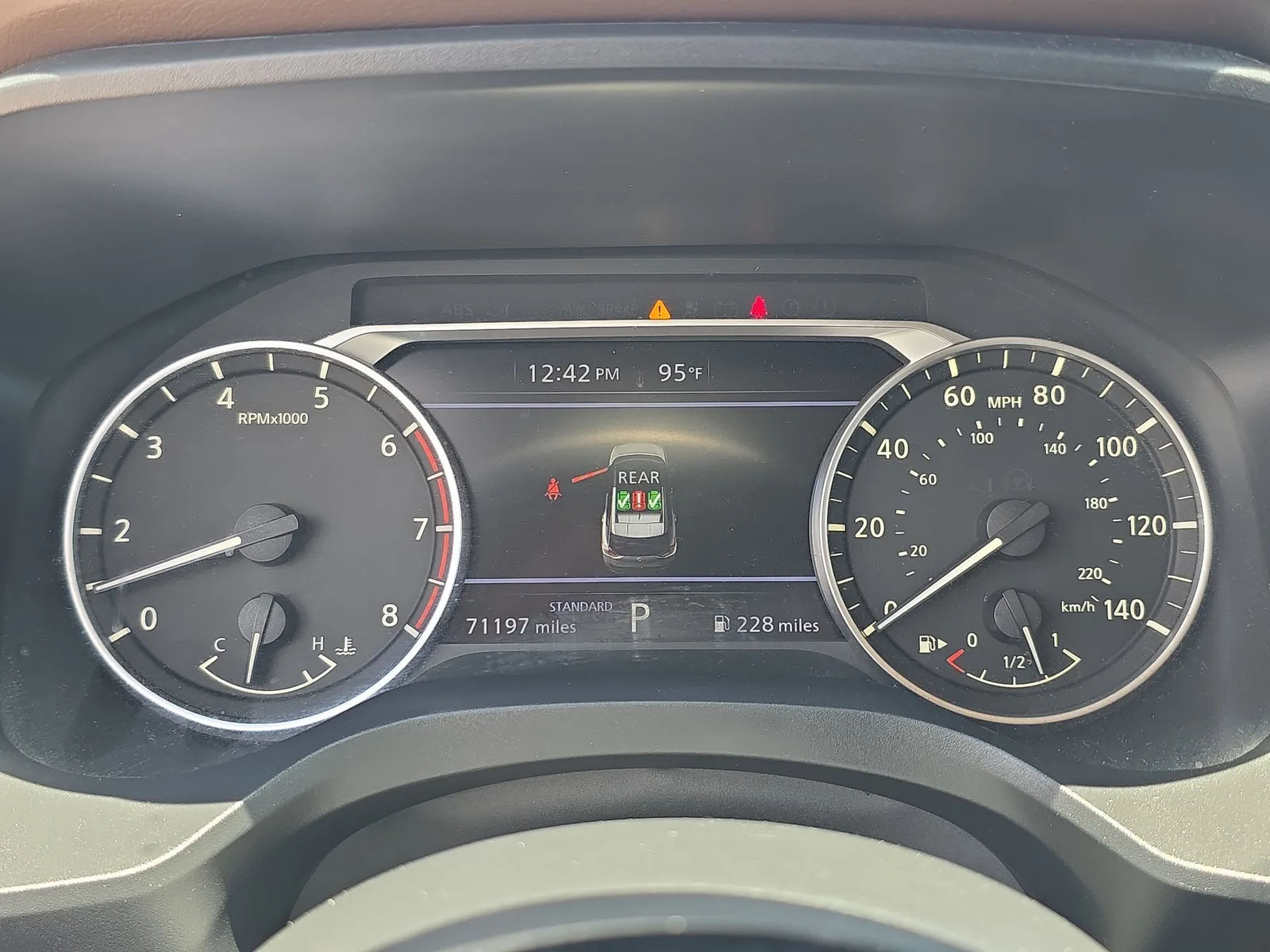 2023 Nissan Rogue SV photo 26