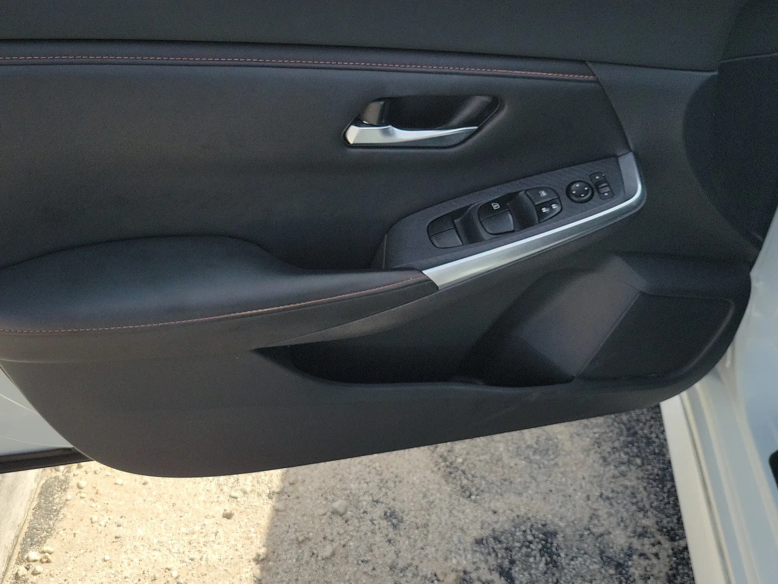 2021 Nissan Sentra SR photo 17