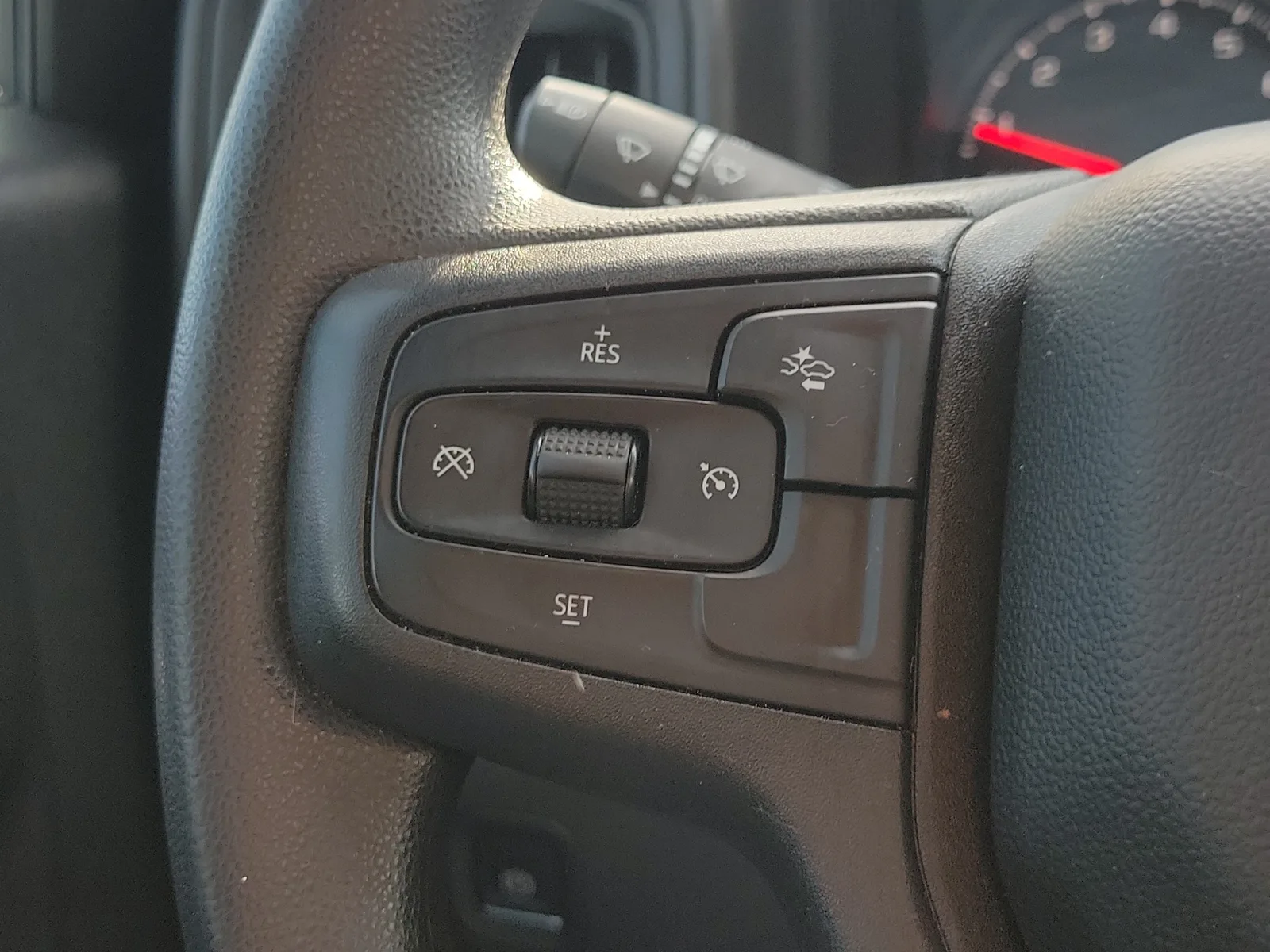2025 Chevrolet Silverado 1500 Custom photo 24
