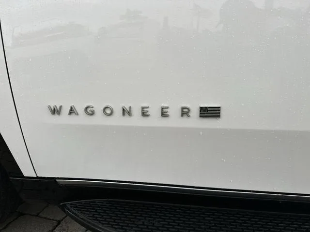 2024 Jeep Wagoneer L Series II photo 36