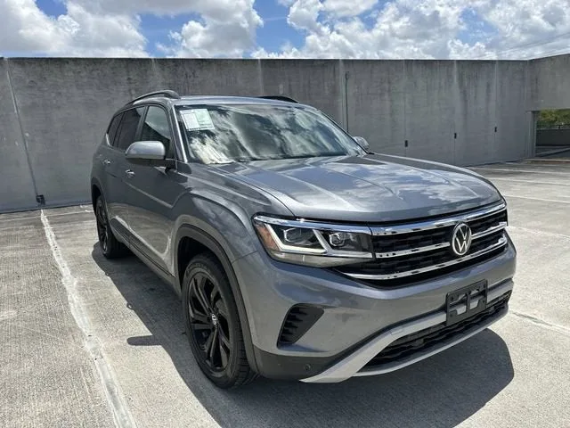 2022 Volkswagen Atlas 2.0T SE w/Technology photo 32