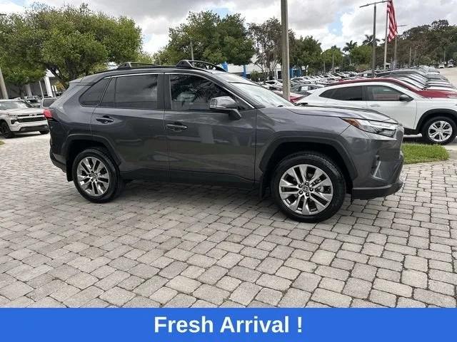2024 Toyota RAV4 XLE Premium photo 15