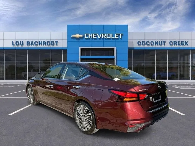 2023 Nissan Altima 2.5 SL photo 6