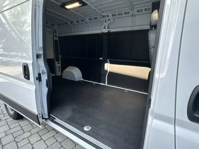 2025 RAM ProMaster Cargo Van Tradesman photo 27