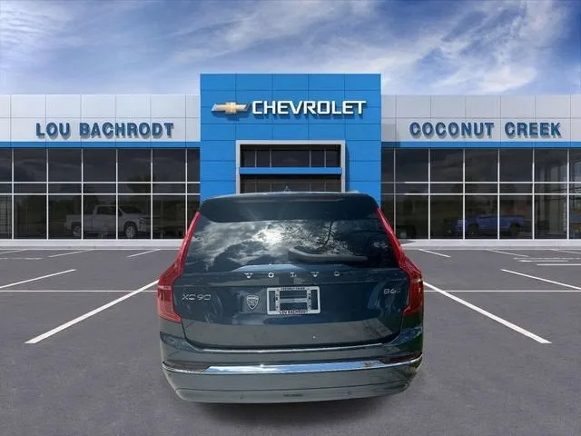 2023 Volvo XC90 Plus photo 7