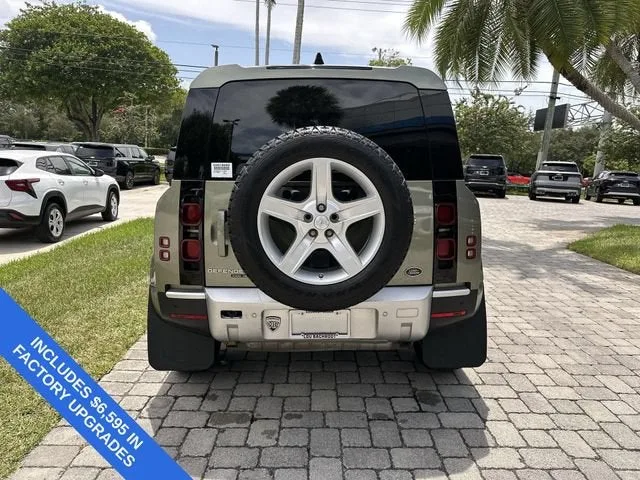 2020 Land Rover Defender HSE photo 35