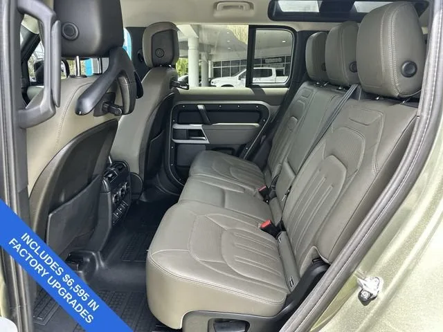 2020 Land Rover Defender HSE photo 27