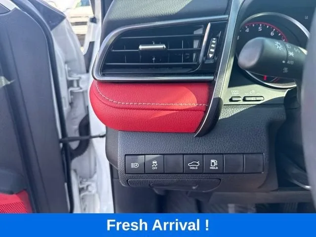 2023 Toyota Camry XSE photo 9