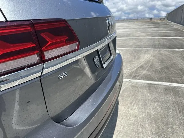 2022 Volkswagen Atlas 2.0T SE w/Technology photo 12