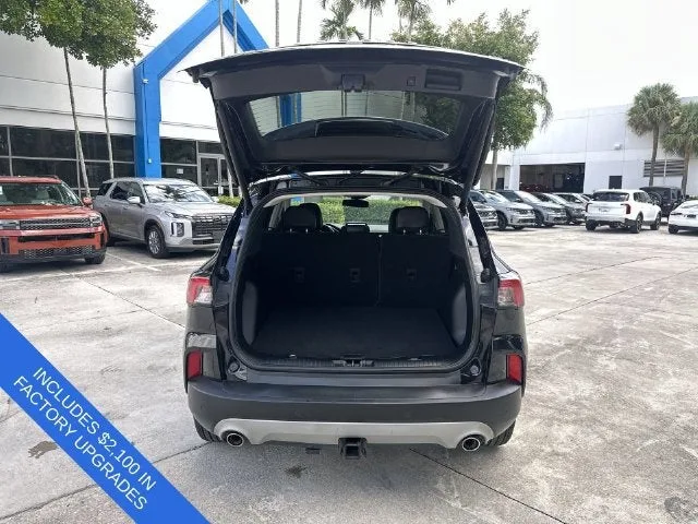 2021 Ford Escape Titanium photo 28