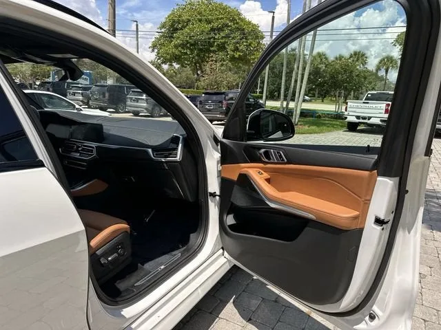 2022 BMW X5 xDrive45e photo 23