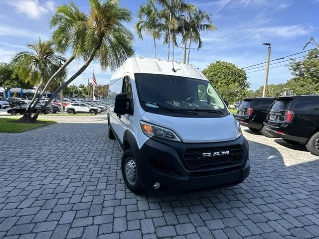 2025 RAM ProMaster Cargo Van Tradesman photo 17