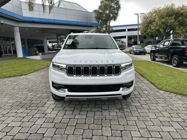 2024 Jeep Wagoneer L Series II photo 17