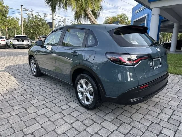 2024 Honda HR-V LX photo 32