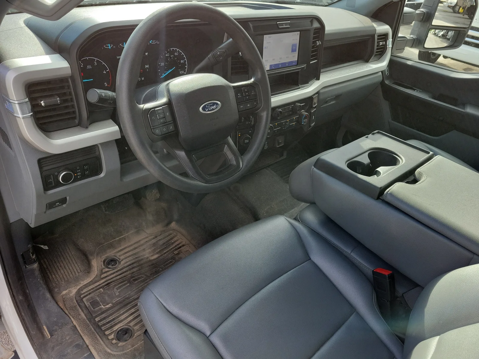 2026 Ford Super Duty F-250 SRW XL photo 14