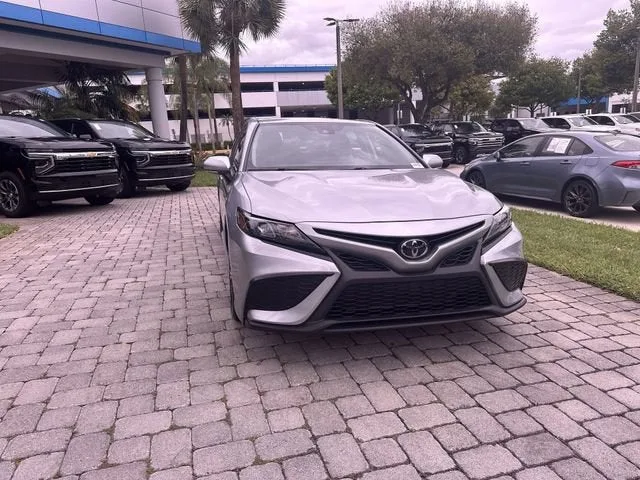 2024 Toyota Camry SE photo 17