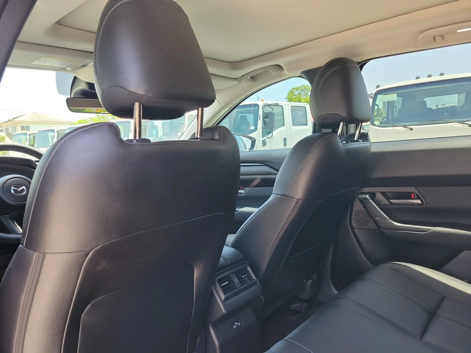 2026 Mazda CX-50 Hybrid Premium photo 8
