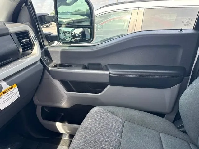 2024 Ford Super Duty F-250 SRW XL photo 10