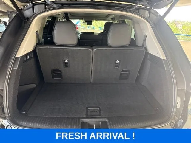 2025 Acura MDX 4DR FWD photo 4