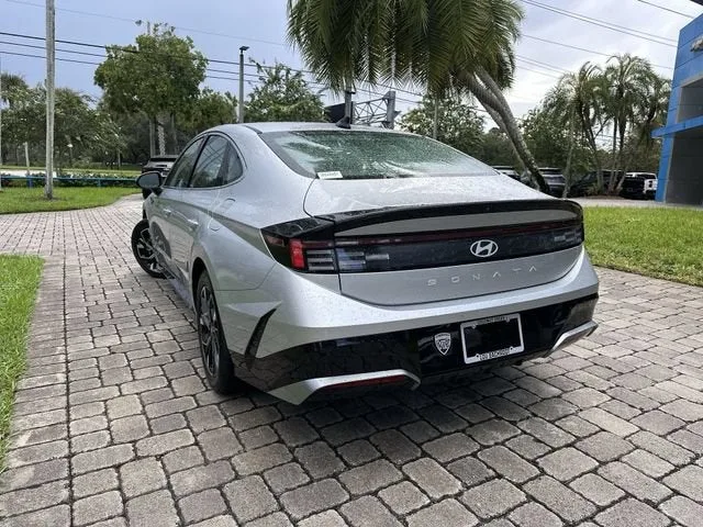 2024 Hyundai Sonata SEL photo 12