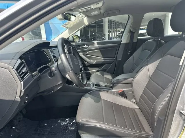 2024 Volkswagen Jetta SE photo 23