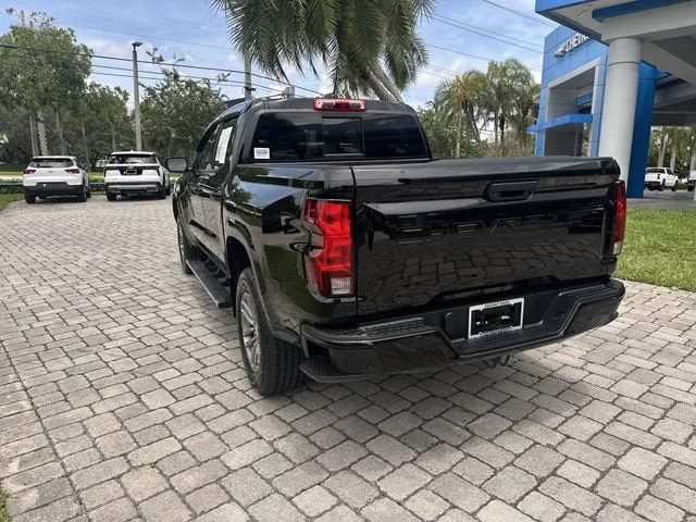 2024 Chevrolet Colorado LT photo 31