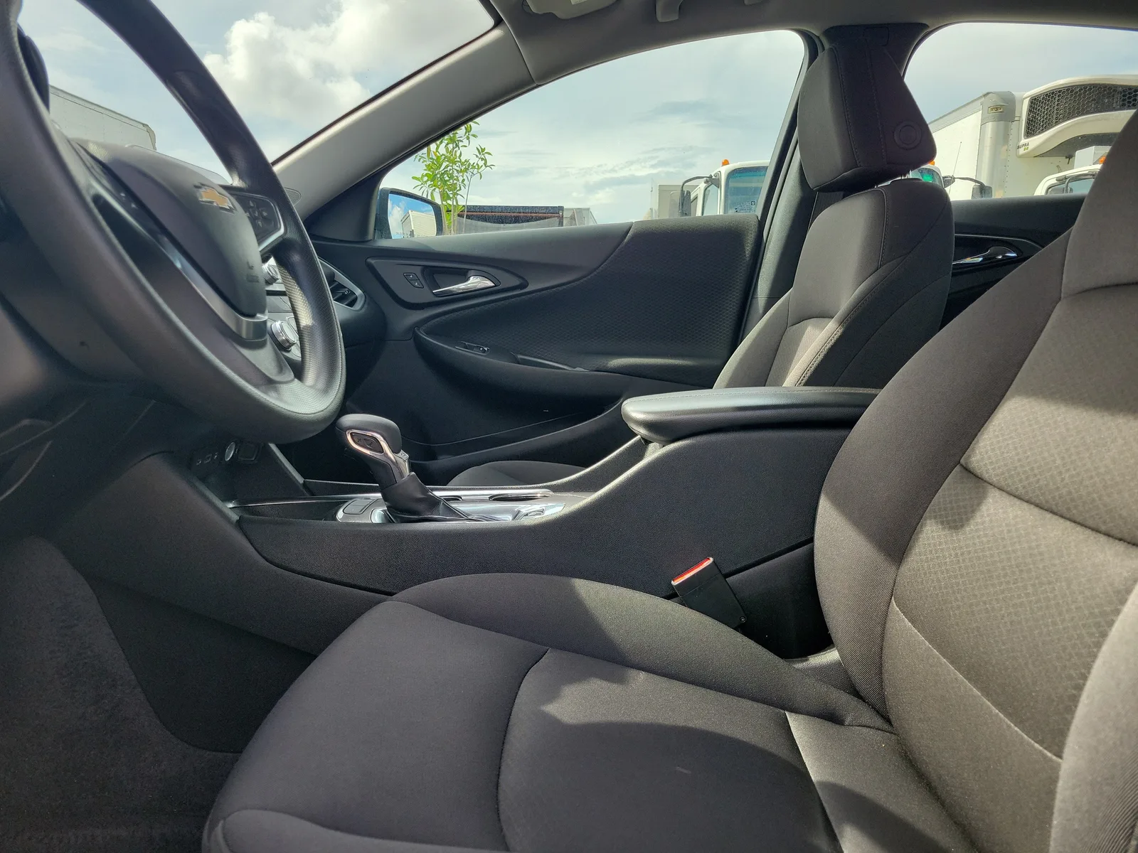2025 Chevrolet Malibu 1LT photo 21
