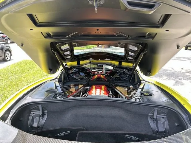 2020 Chevrolet Corvette Stingray 3LT photo 27