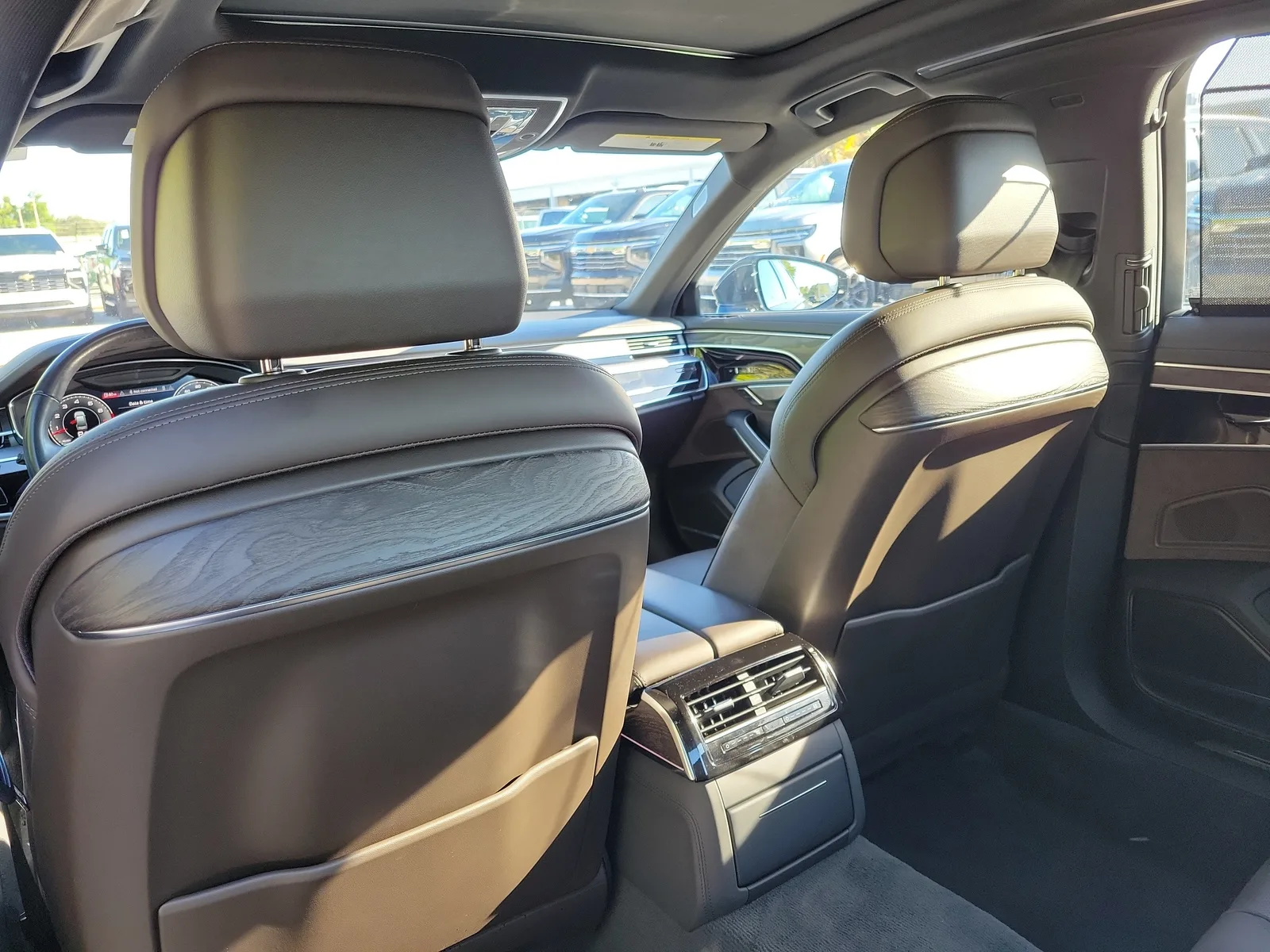 2023 Audi A8 4DR L QTRO 55 TFS photo 16