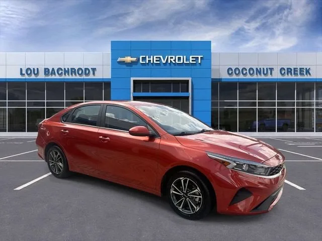 2024 Kia Forte LXS photo 2