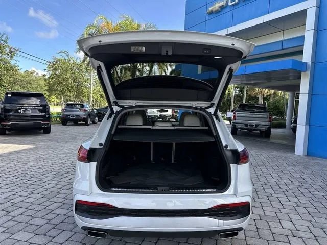 2025 Audi Q5 Prestige photo 28