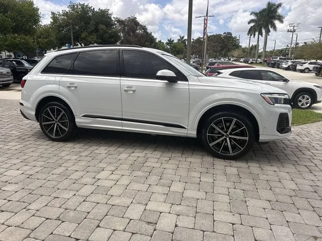 2025 Audi Q7 Premium Plus photo 15
