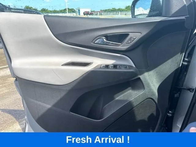 2023 Chevrolet Equinox LT photo 11