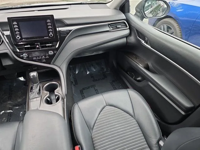 2023 Toyota Camry SE photo 19