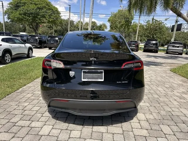 2023 Tesla Model Y Long Range photo 36