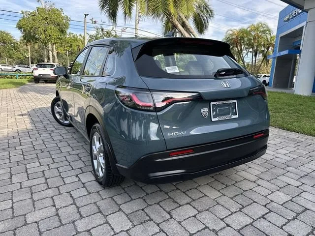 2024 Honda HR-V LX photo 12