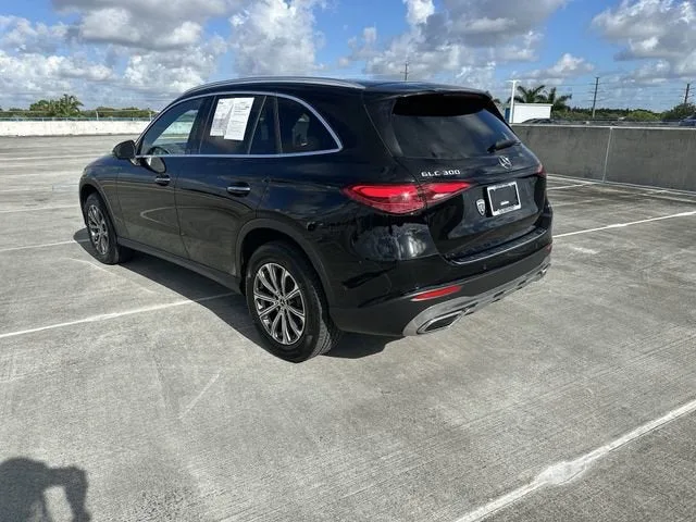 2023 Mercedes-Benz GLC GLC 300 photo 35