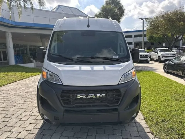 2024 RAM ProMaster Cargo Van Tradesman photo 18