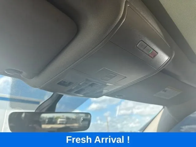 2022 Volkswagen Atlas 2.0T SE w/Technology photo 10