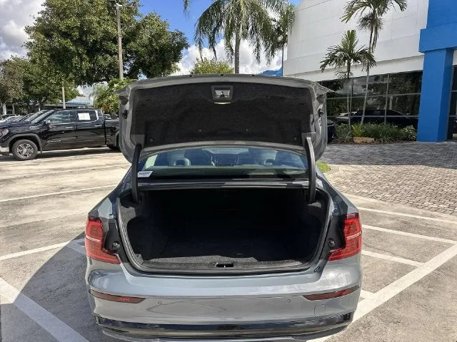 2024 Volvo S60 Plus Dark Theme photo 28
