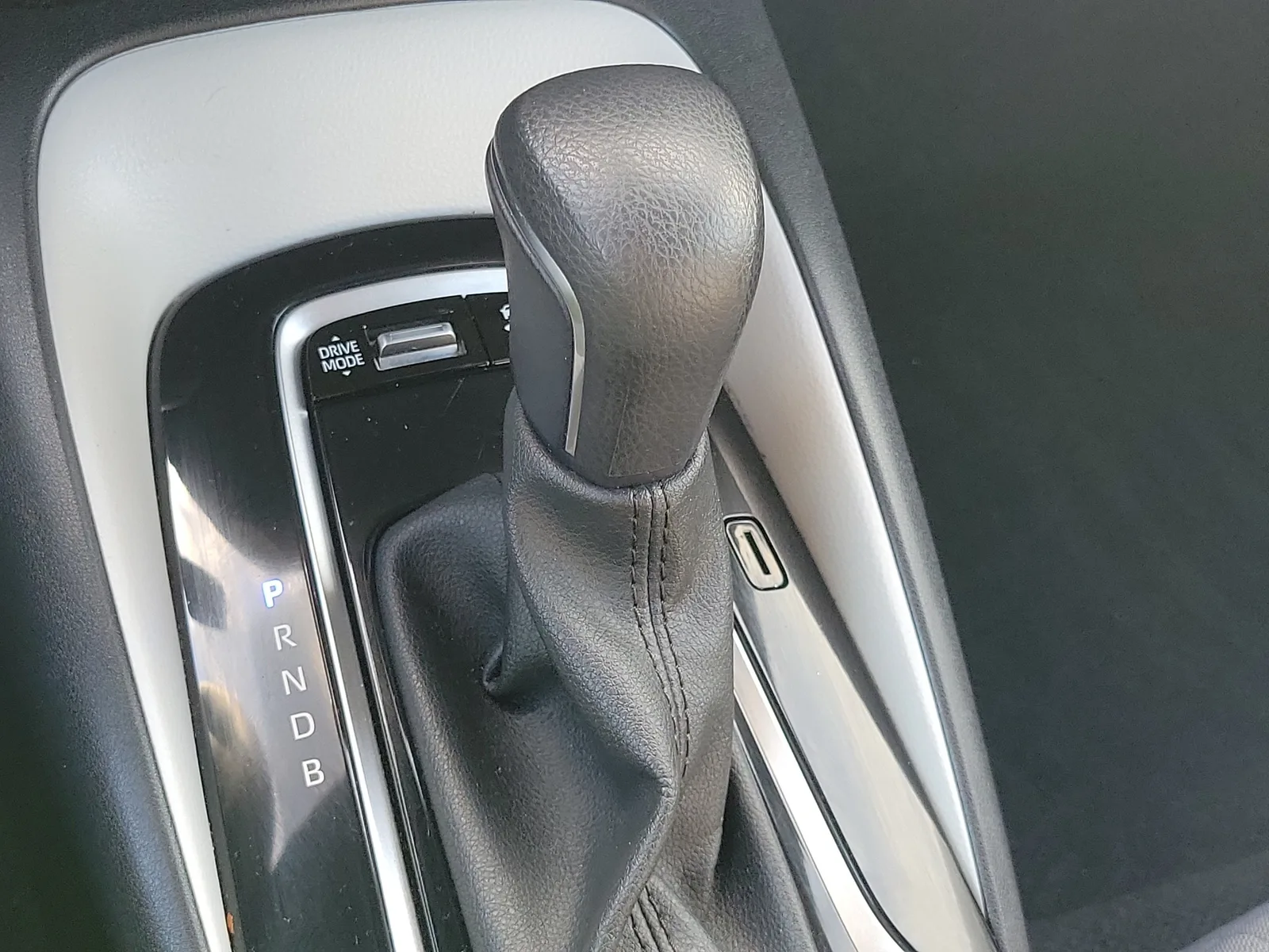 2024 Toyota Corolla SE photo 33