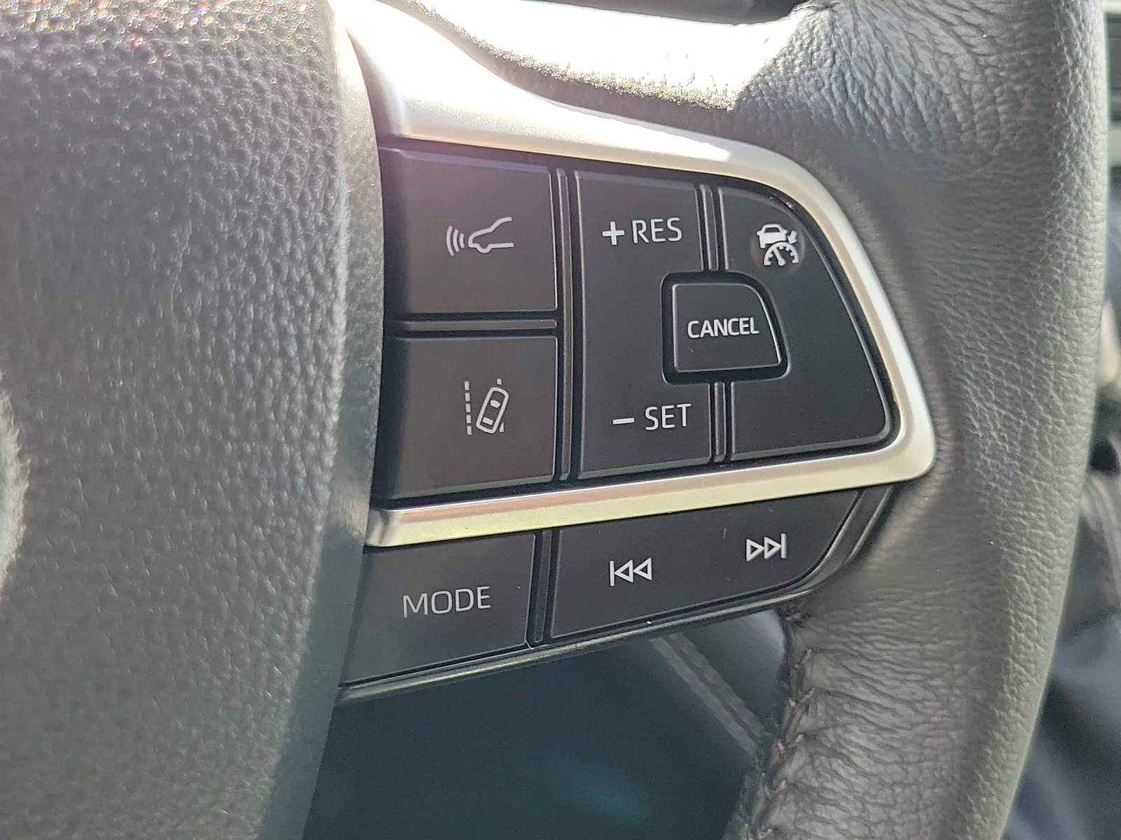 2026 Toyota Sienna XLE photo 28