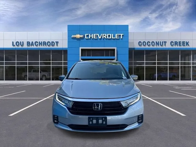 2024 Honda Odyssey Elite photo 3