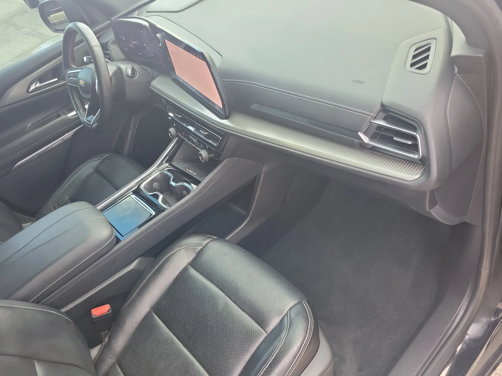 2024 Chevrolet Traverse LT photo 9