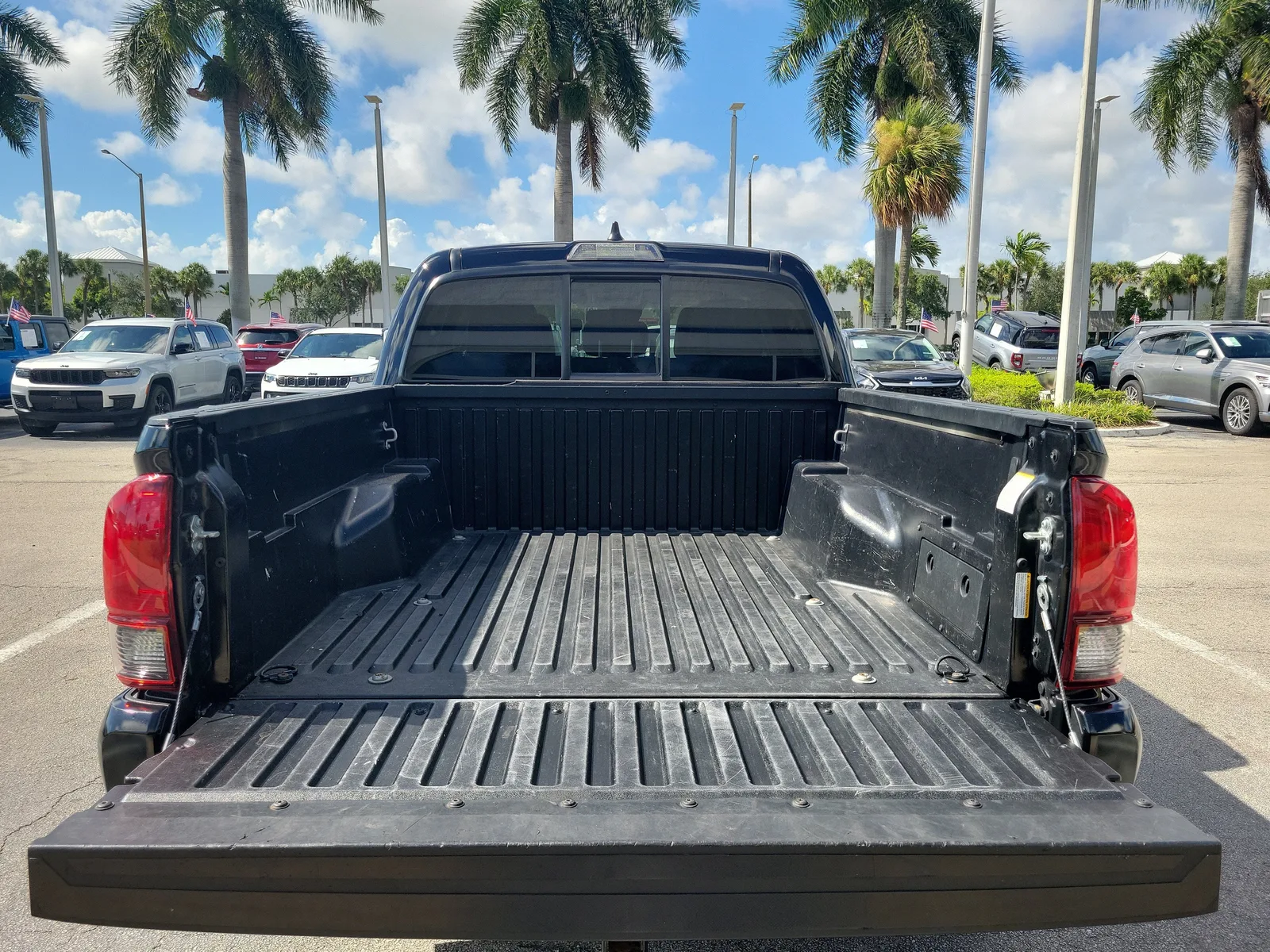 2022 Toyota Tacoma 2WD SR photo 12